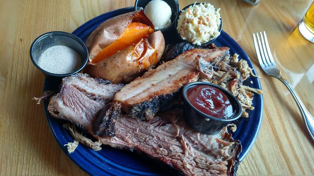 Lake Hope Lodge | restaurant | 27331 OH-278, McArthur, OH 45651, USA | 7405960601 OR +1 740-596-0601