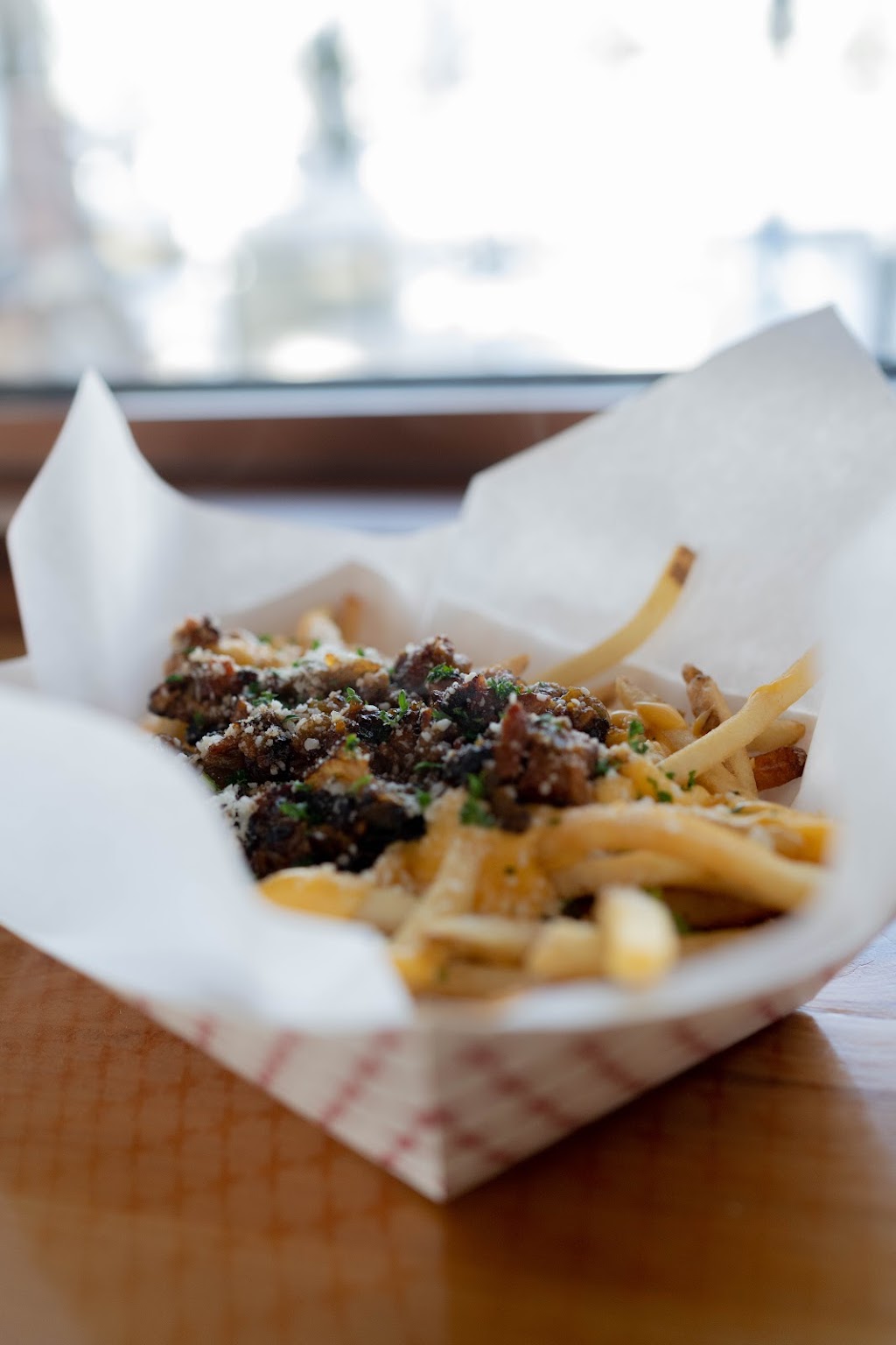 Inclined Burgers and Brew | restaurant | 5001 Northstar Dr STE 7115, Truckee, CA 96161, USA | 5305626072 OR +1 530-562-6072