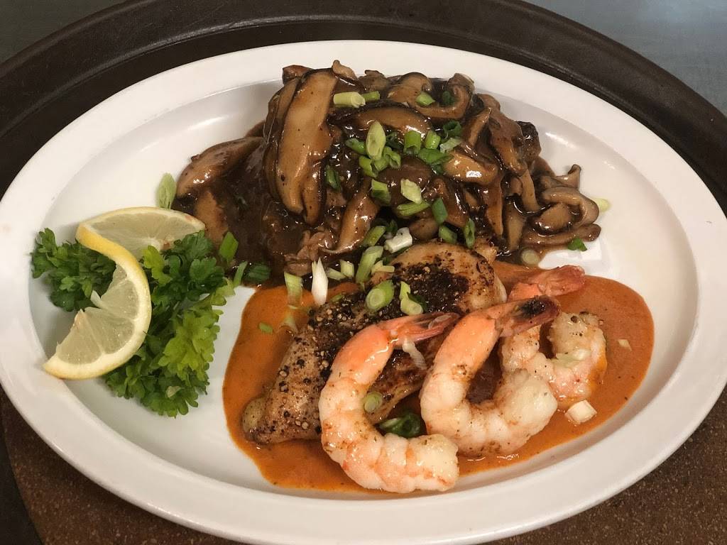 Coach & Four | restaurant | 5206 Williamson Rd, Roanoke, VA 24012, USA | 5403624220 OR +1 540-362-4220