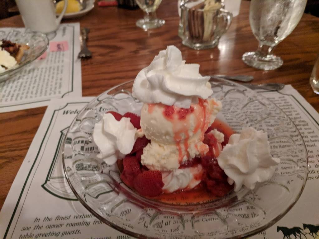 The Range Line Inn | restaurant | 2635 W Mequon Rd, Mequon, WI 53092, USA | 2622420530 OR +1 262-242-0530