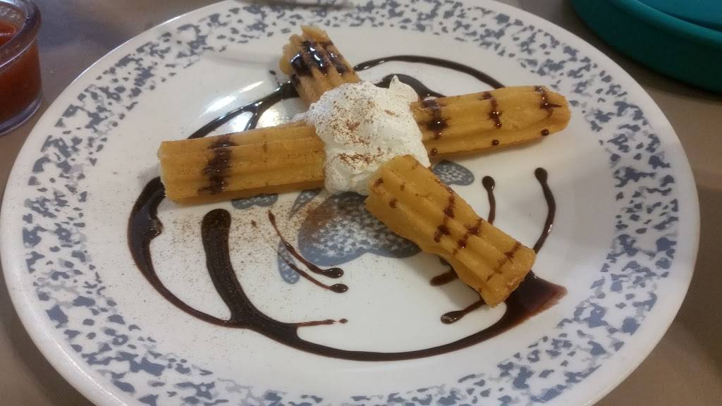 El Arbol | restaurant | 107 E Main St, Wolfe City, TX 75496, USA | 9034962323 OR +1 903-496-2323