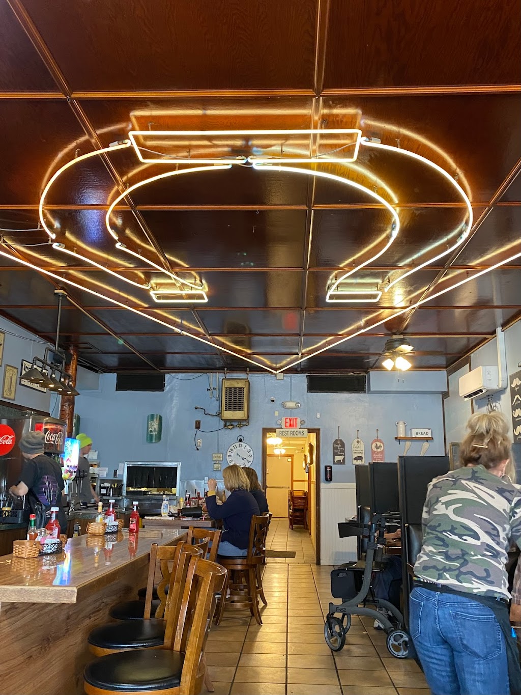 Horseshoe Cafe & Bakery | cafe | 154 E 4th St, Benson, AZ 85602, USA | 5205862872 OR +1 520-586-2872