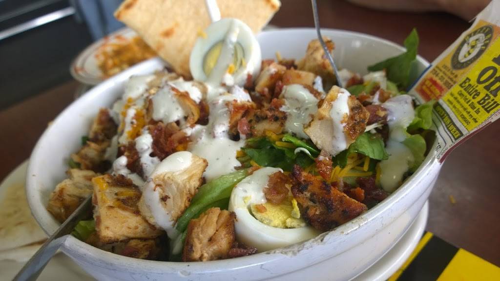 Louies Ham & Corned Beef | restaurant | 3570 Riopelle St, Detroit, MI 48207, USA | 3138311800 OR +1 313-831-1800