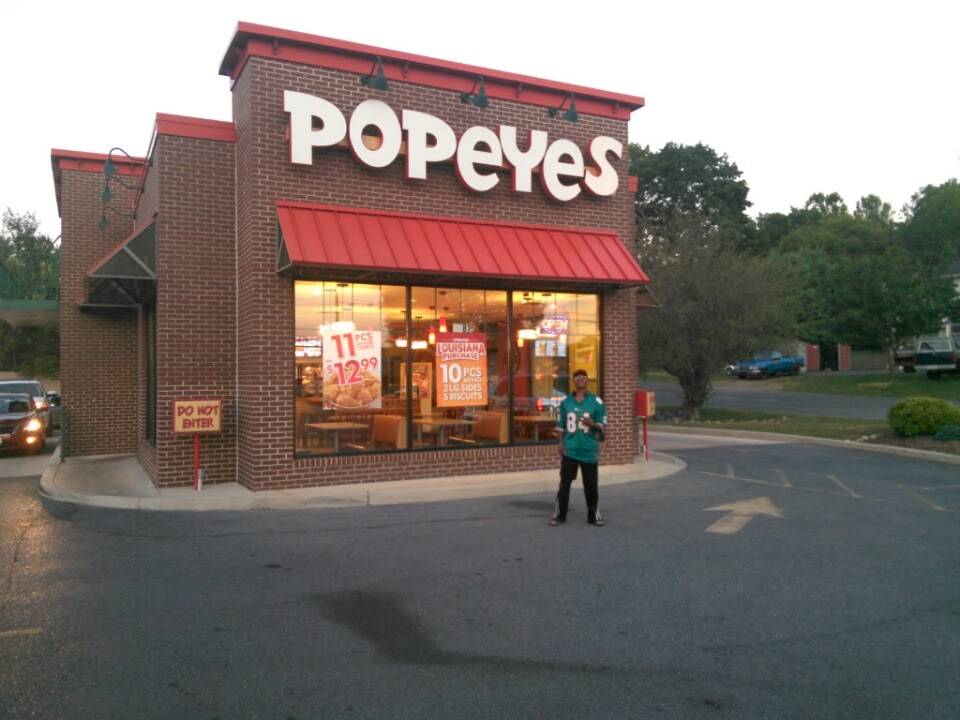 Popeyes Louisiana Kitchen | restaurant | 1382 Dual Hwy, Hagerstown, MD 21740, USA | 3017910398 OR +1 301-791-0398