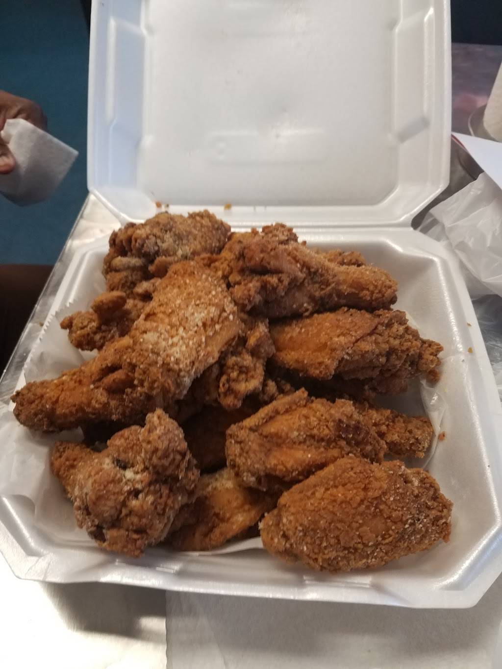 Fish Man Seafood | restaurant | 11035 Homestead Rd # B, Houston, TX 77016, USA | 2815907411 OR +1 281-590-7411