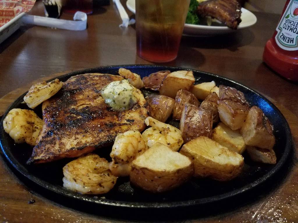 Applebees Grill + Bar | restaurant | 1113 New Pointe Blvd, Leland, NC 28451, USA | 9103716315 OR +1 910-371-6315
