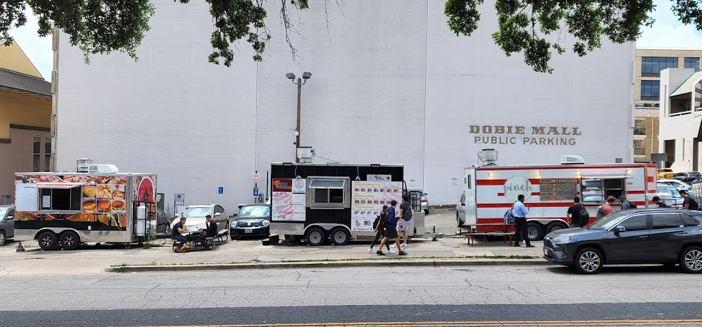 Gyro Delicious | restaurant | 2011 Whitis Ave, Austin, TX 78705, USA | 5125451201 OR +1 512-545-1201