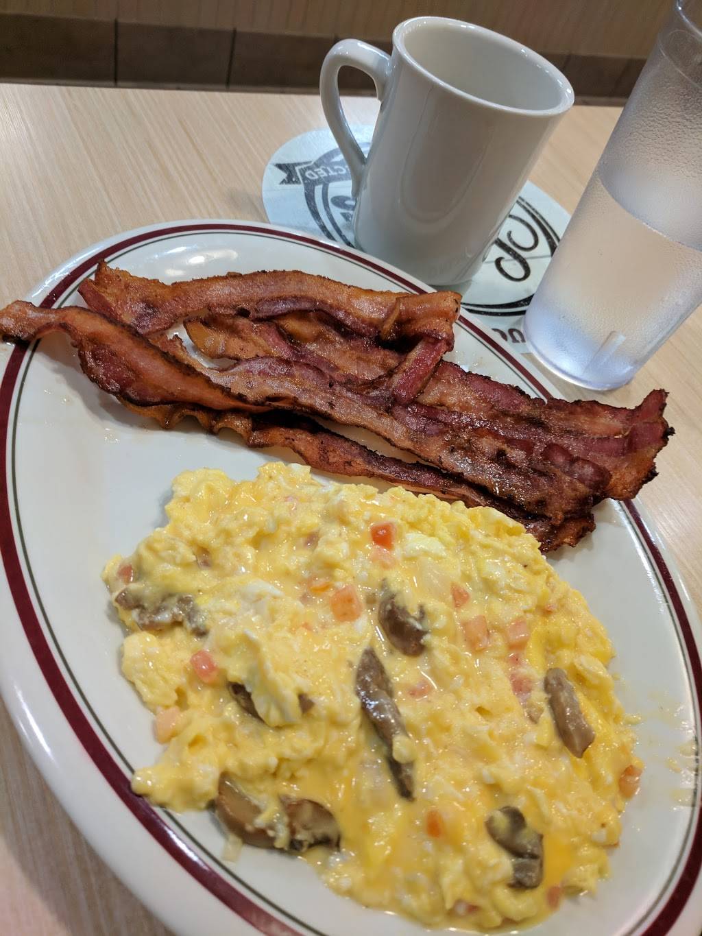 Huddle House | meal takeaway | 1920 Jesse Jewell Pkwy, Gainesville, GA 30501, USA | 4702525870 OR +1 470-252-5870