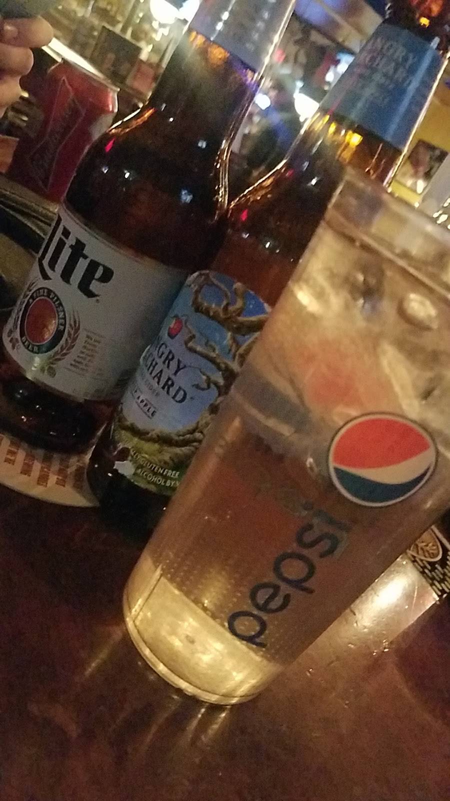 Tanners Tavern | restaurant | 2045 Listravia Ave, Morgantown, WV 26505, USA | 3042929193 OR +1 304-292-9193