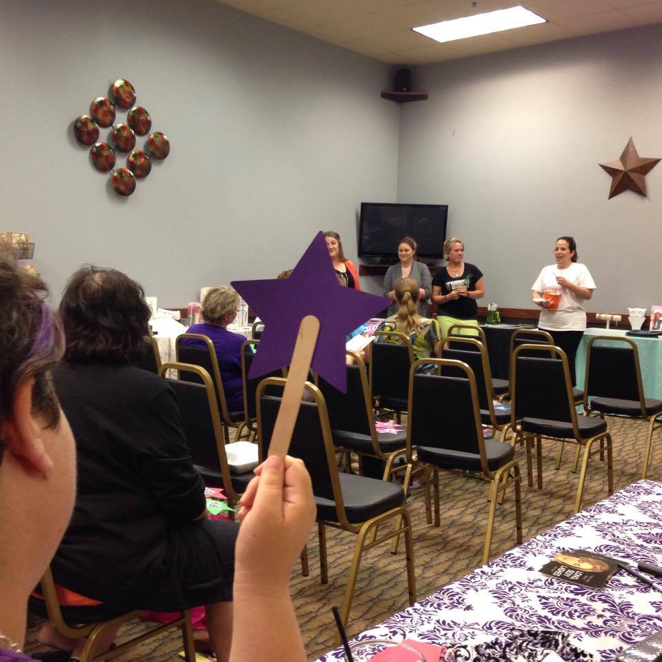 Glo-Bowl Fun Center | restaurant | 101 Franks Rd, Marengo, IL 60152, USA | 8155682695 OR +1 815-568-2695