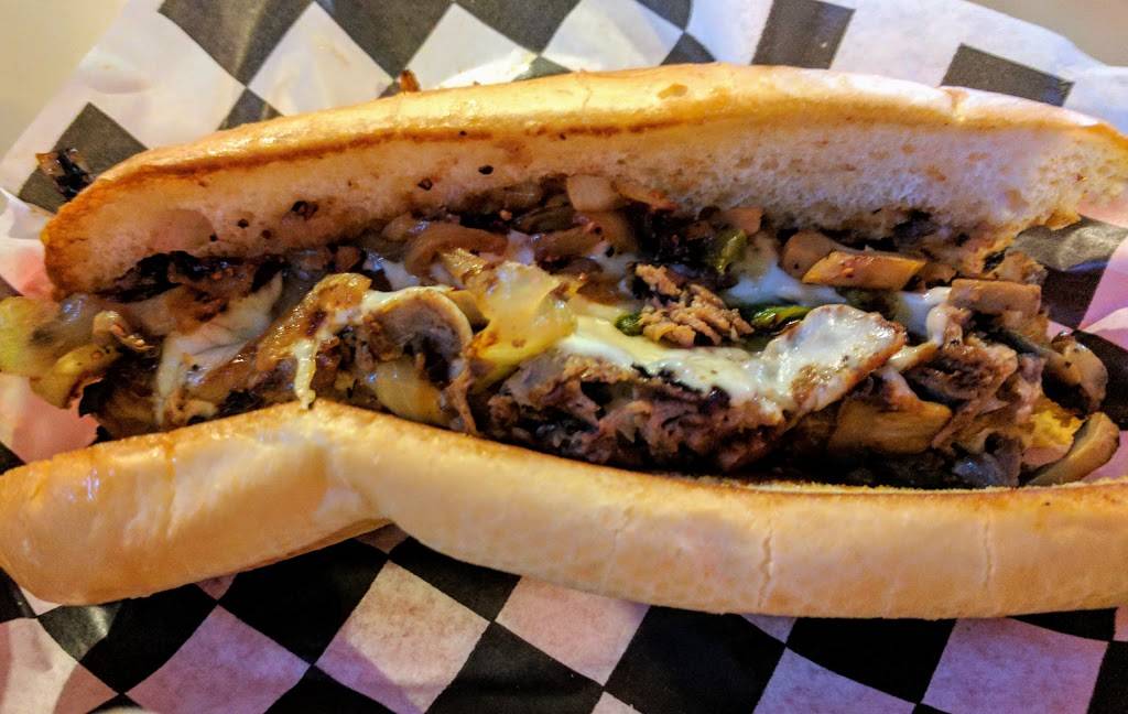 Horny Toad Bar & Grill | restaurant | 319 3rd St, Cranfills Gap, TX 76637, USA | 2545971100 OR +1 254-597-1100