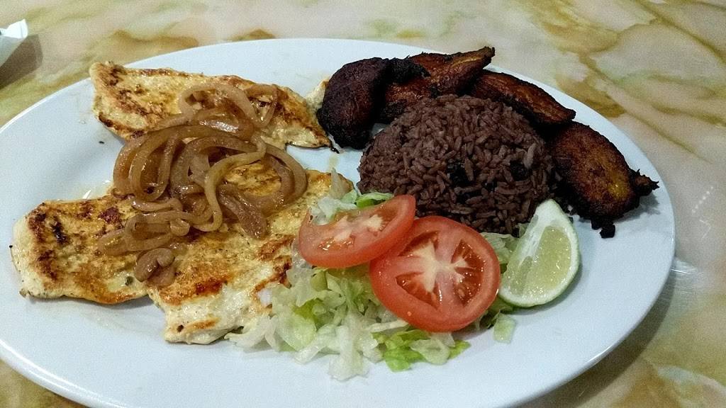 Hebers Cuban Cafe East Orlando | cafe | 587 S Chickasaw Trail, Orlando, FL 32825, USA | 4077572901 OR +1 407-757-2901