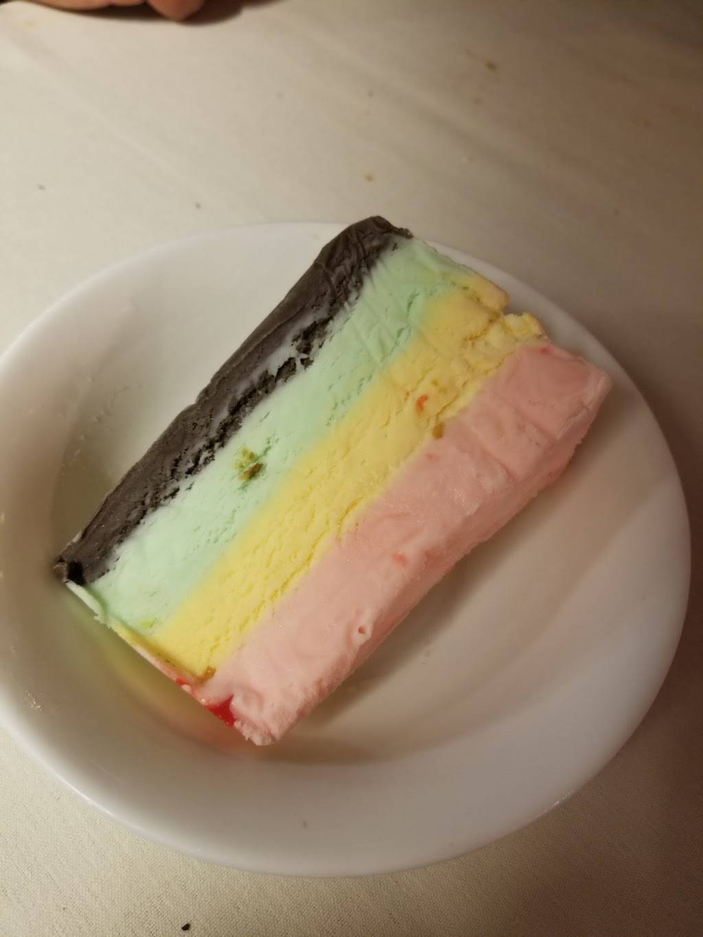 Zuccarelli’s Italian Restaurant and Bar | restaurant | 4595 Okeechobee Blvd #126, West Palm Beach, FL 33417, USA | 5616867739 OR +1 561-686-7739