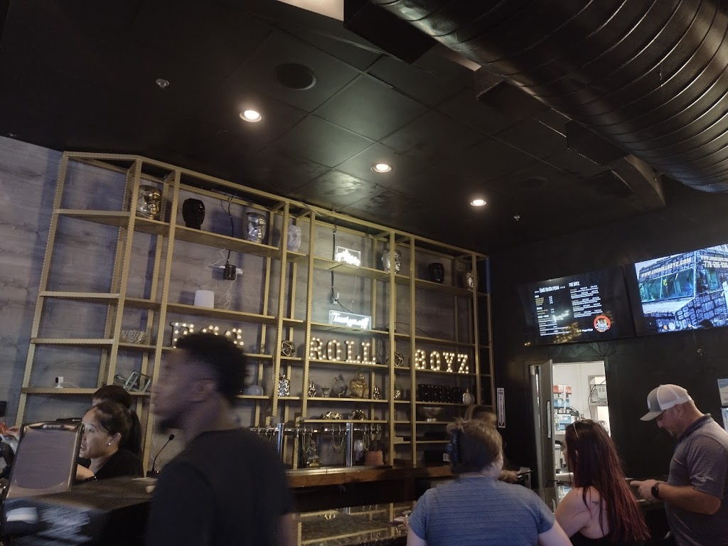 EggRoll Boyz | restaurant | 5815 Windward Pkwy #211, Alpharetta, GA 30005, USA | 7706969386 OR +1 770-696-9386