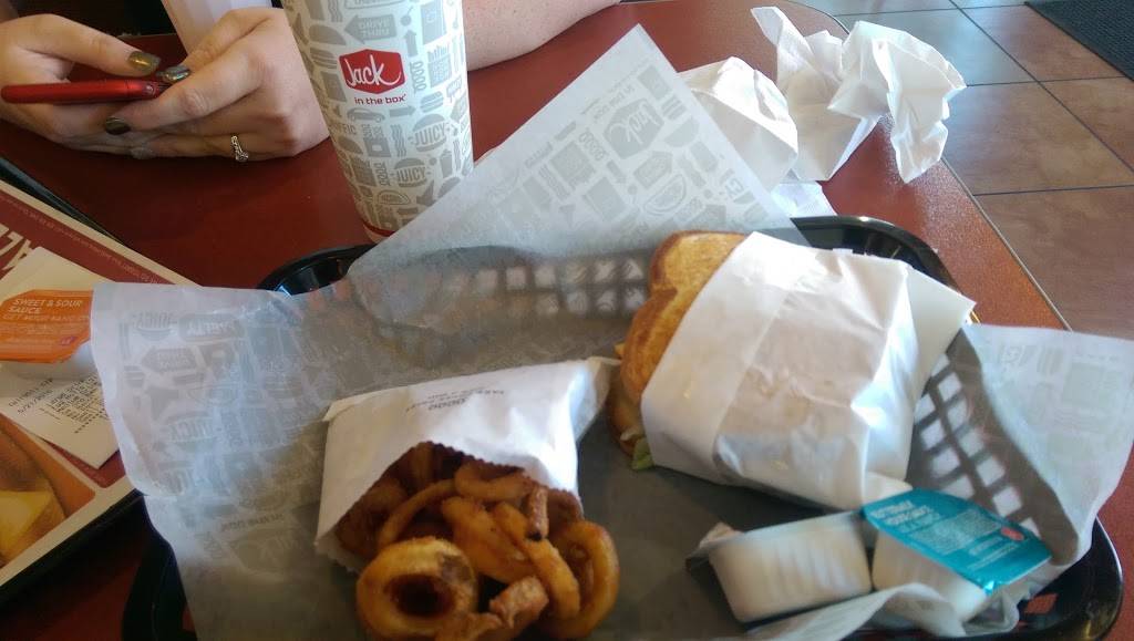 Jack in the Box | restaurant | 26015 Newport Rd, Menifee, CA 92584, USA | 9516720095 OR +1 951-672-0095