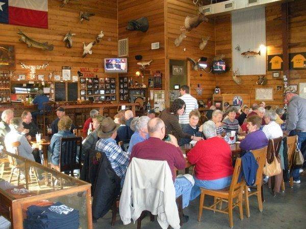 Poor Mans Country Club | restaurant | 1009 Business Hwy 35 N, Rockport, TX 78382, USA | 3617297667 OR +1 361-729-7667