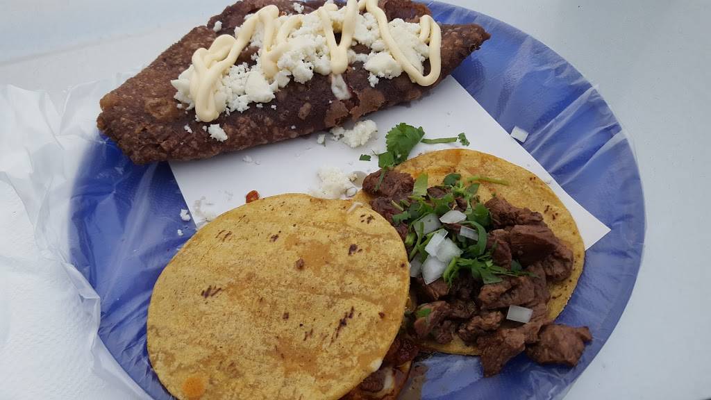 TCW Tacos, Churros And Wings | restaurant | 1328 W Central Ave, Santa Ana, CA 92704, USA | 7143077959 OR +1 714-307-7959