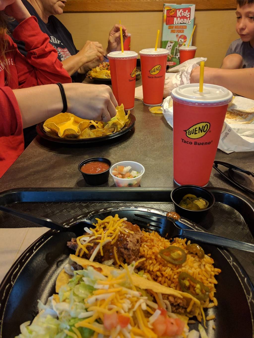 Taco Bueno | restaurant | 5847 S 49th W Ave, Tulsa, OK 74107, USA | 9184470274 OR +1 918-447-0274