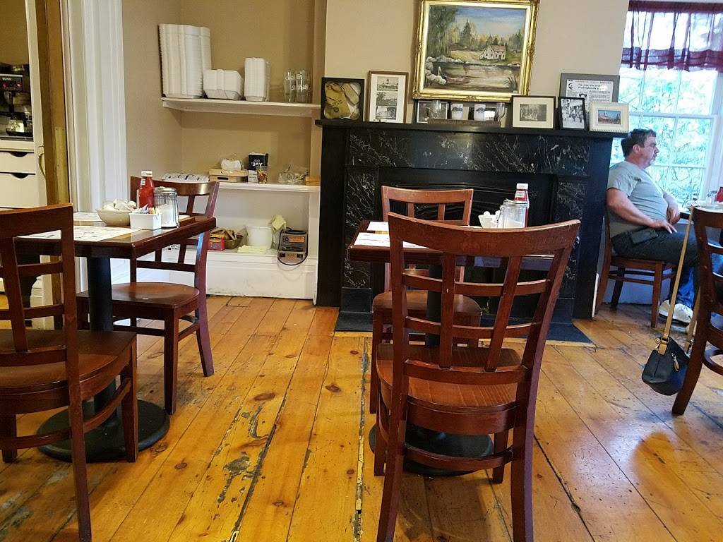 Bettys Country Kitchen | restaurant | 32 W Main St, Washingtonville, NY 10992, USA | 8456145422 OR +1 845-614-5422