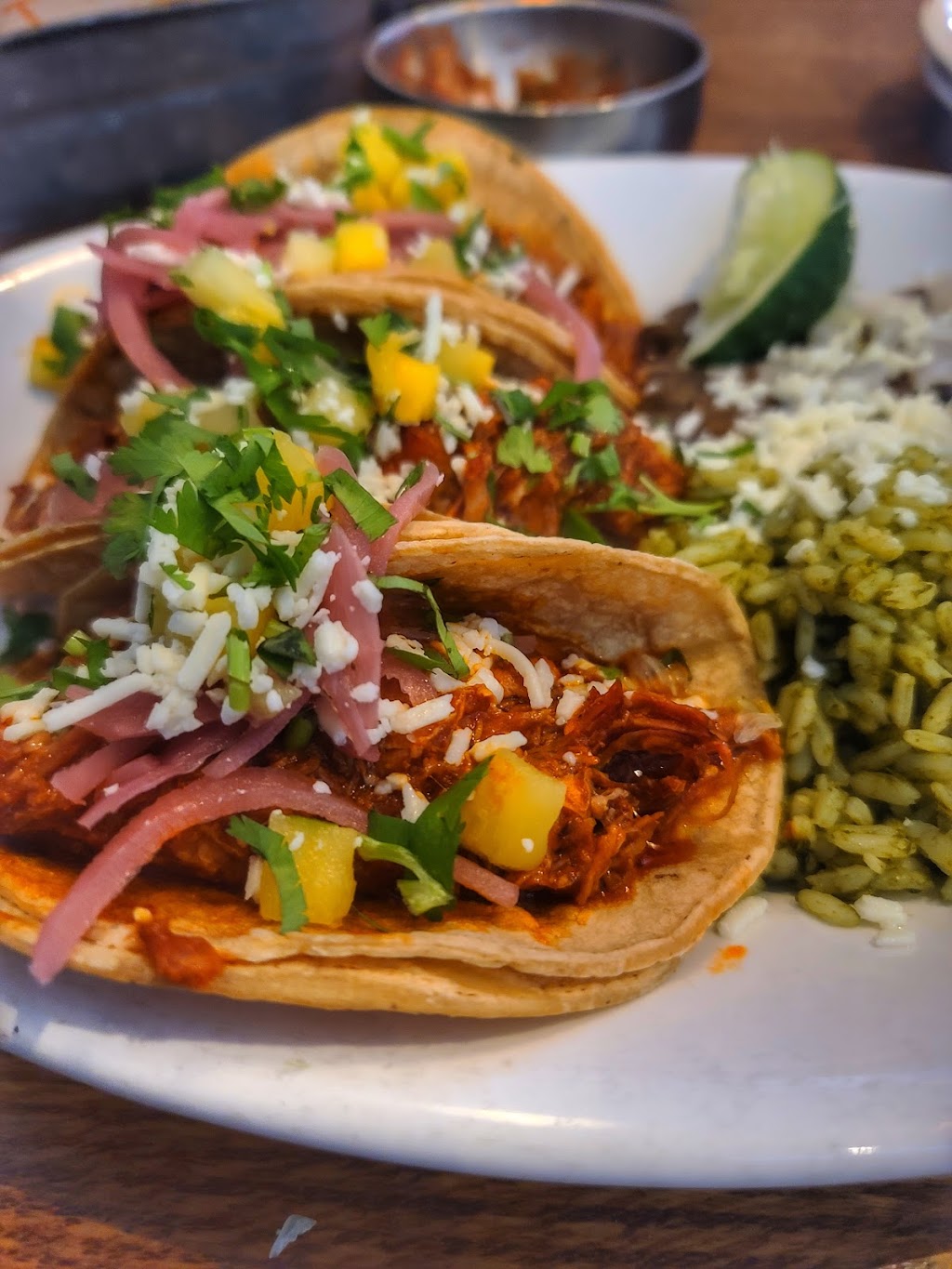 Tuco And Blondie | restaurant | 3358 N Southport Ave, Chicago, IL 60657, USA | 7733278226 OR +1 773-327-8226