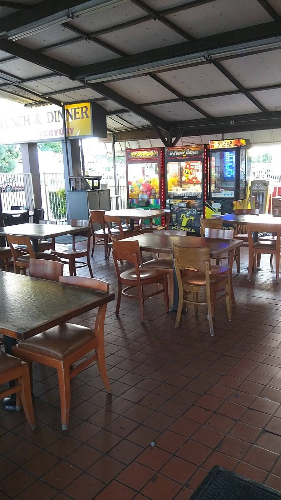 Husky Boy Restaurant | restaurant | 2717 W McFadden Ave, Santa Ana, CA 92704, USA | 7145479083 OR +1 714-547-9083