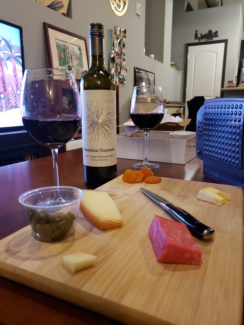 Wild Olive Provisions | restaurant | 2201 S 39th St, St. Louis, MO 63110, USA | 3143008089 OR +1 314-300-8089