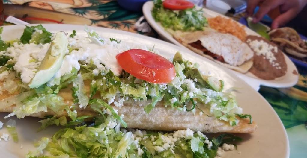 El Huarache | restaurant | 3237 W Northwest Hwy, Dallas, TX 75220, USA | 2143660807 OR +1 214-366-0807