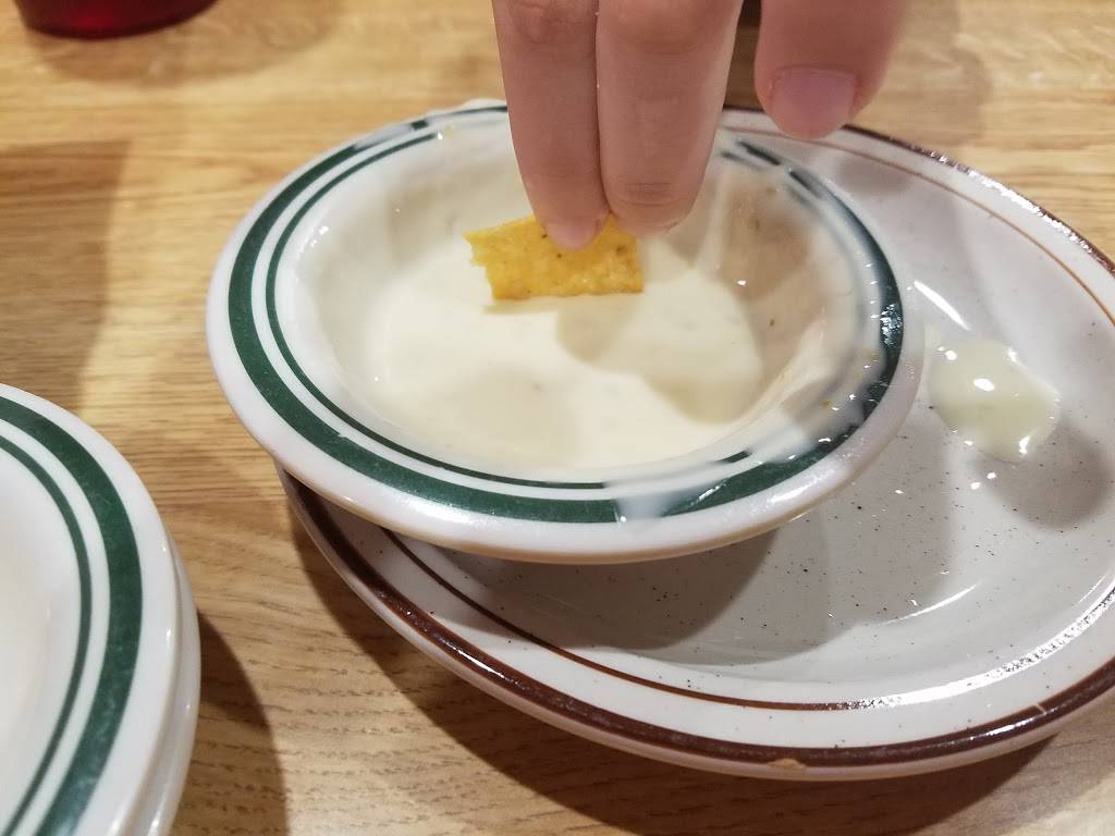 La Fiesta | restaurant | 1005 N 18th St, Centerville, IA 52544, USA | 6418562722 OR +1 641-856-2722