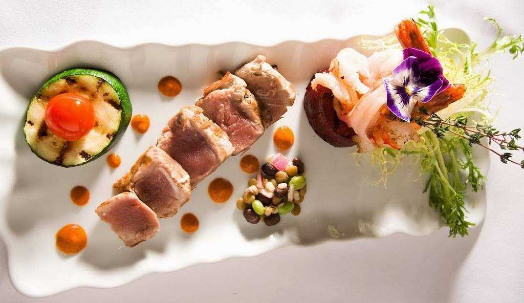 Michaels Back Door Restaurant | restaurant | 1715 Lakeshore Rd W, Mississauga, ON L5J 1J4, Canada | 9058225751 OR +1 905-822-5751