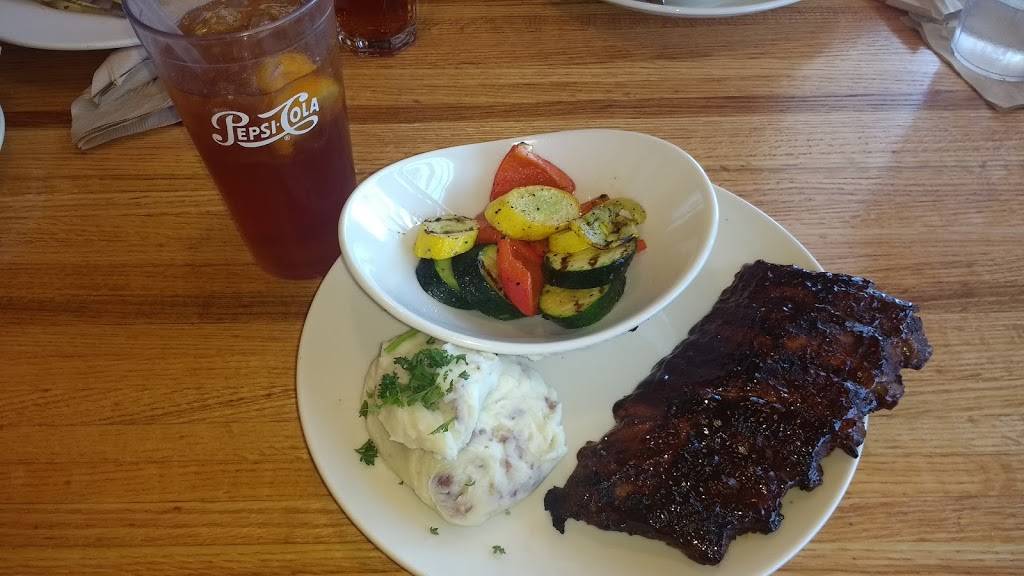 Applebees Grill + Bar | restaurant | 7956 Gateway Blvd E, El Paso, TX 79915, USA | 9155987006 OR +1 915-598-7006