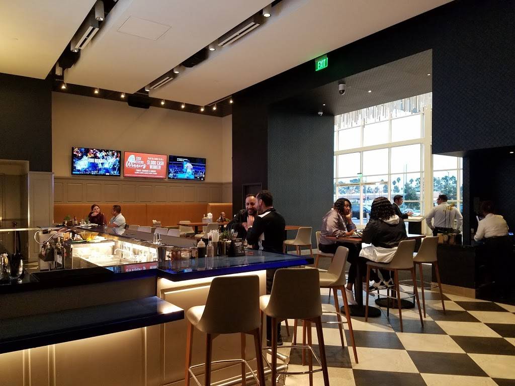 Century Bar and Grill | restaurant | 3883 W Century Blvd, Inglewood, CA 90303, USA | 3103302800 OR +1 310-330-2800