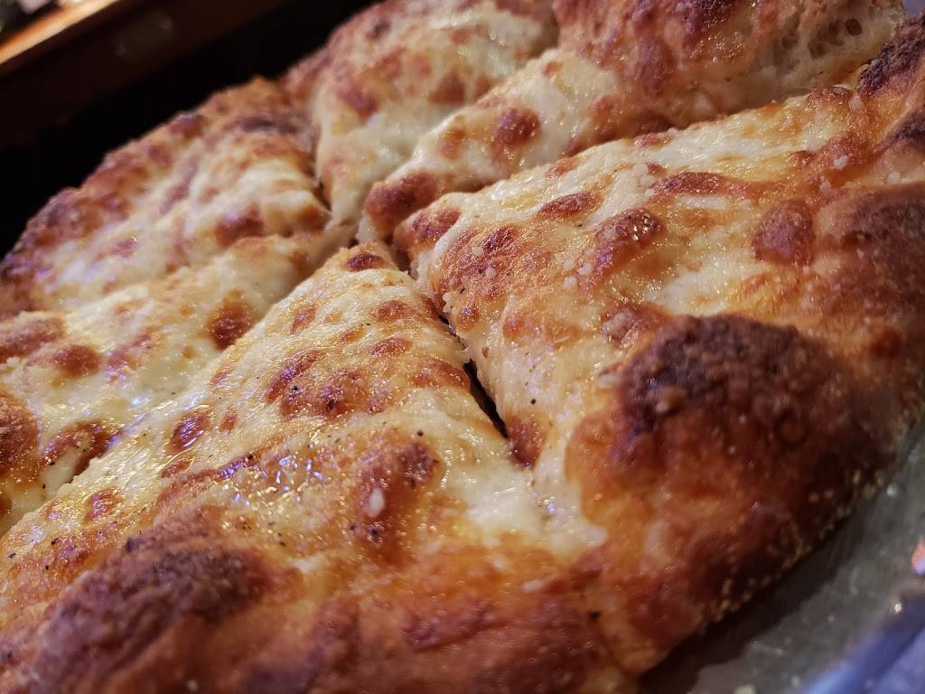 Caliente Pizza & Drafthouse | restaurant | 4624 Liberty Ave, Pittsburgh, PA 15224, USA | 4126821414 OR +1 412-682-1414