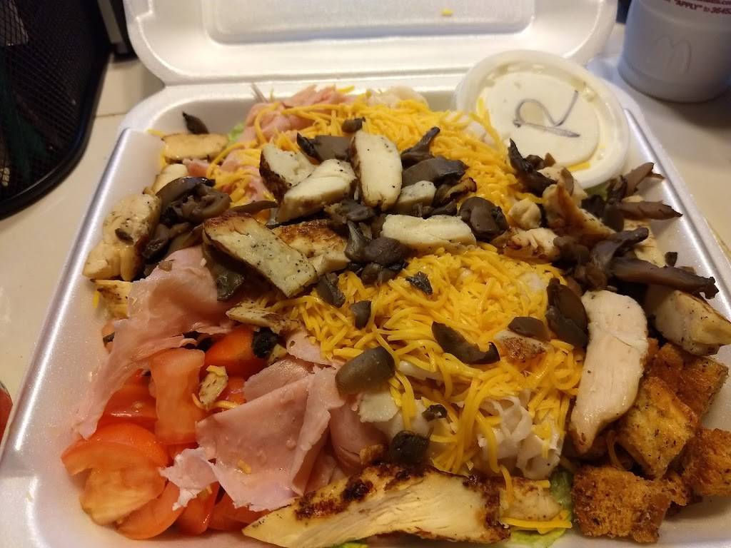 Mancinos Pizza & Grinders | restaurant | 544 S State St, Big Rapids, MI 49307, USA | 2317966666 OR +1 231-796-6666