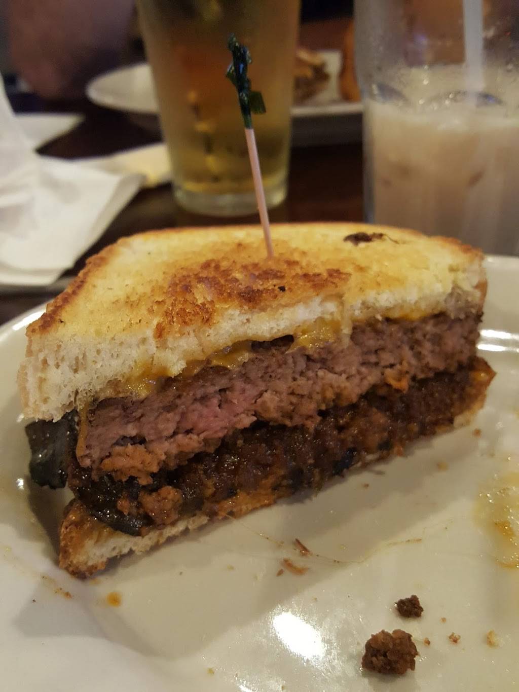 Jeremiahs Tavern | restaurant | 2200 Buffalo Rd, Rochester, NY 14624, USA | 5852470022 OR +1 585-247-0022