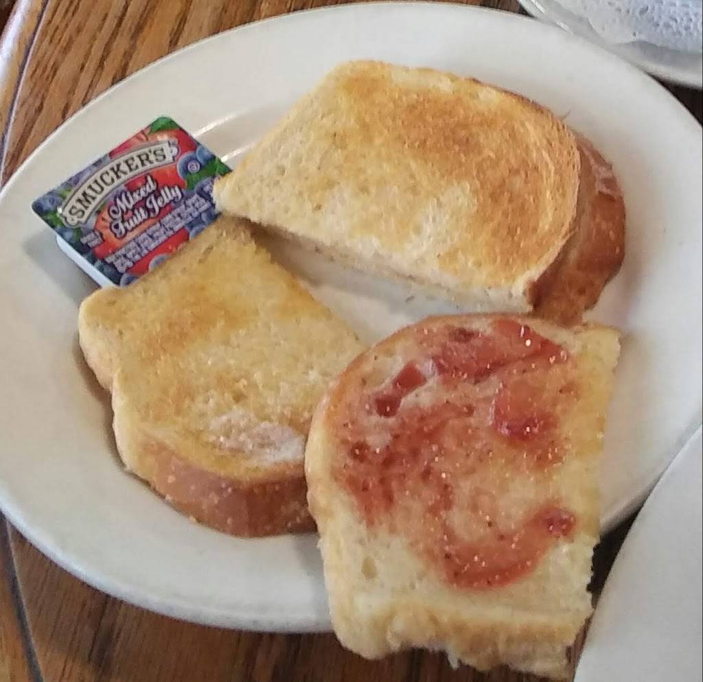 Louies Fine Foods | restaurant | 2496 W 3rd St, Santa Rosa, CA 95401, USA | 7075287911 OR +1 707-528-7911