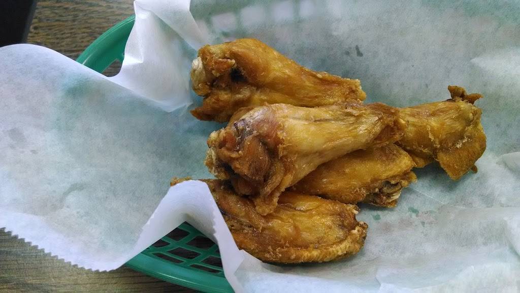 Dixie Wings | restaurant | 10630 Lee County Rd 240, Phenix City, AL 36870, USA | 3342970909 OR +1 334-297-0909