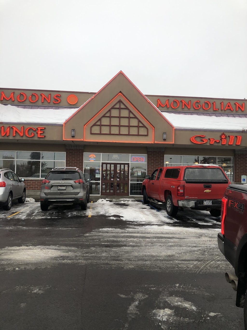Moons Mongolian Grill | restaurant | 6429 N Division St, Spokane, WA 99208, USA | 5094671043 OR +1 509-467-1043