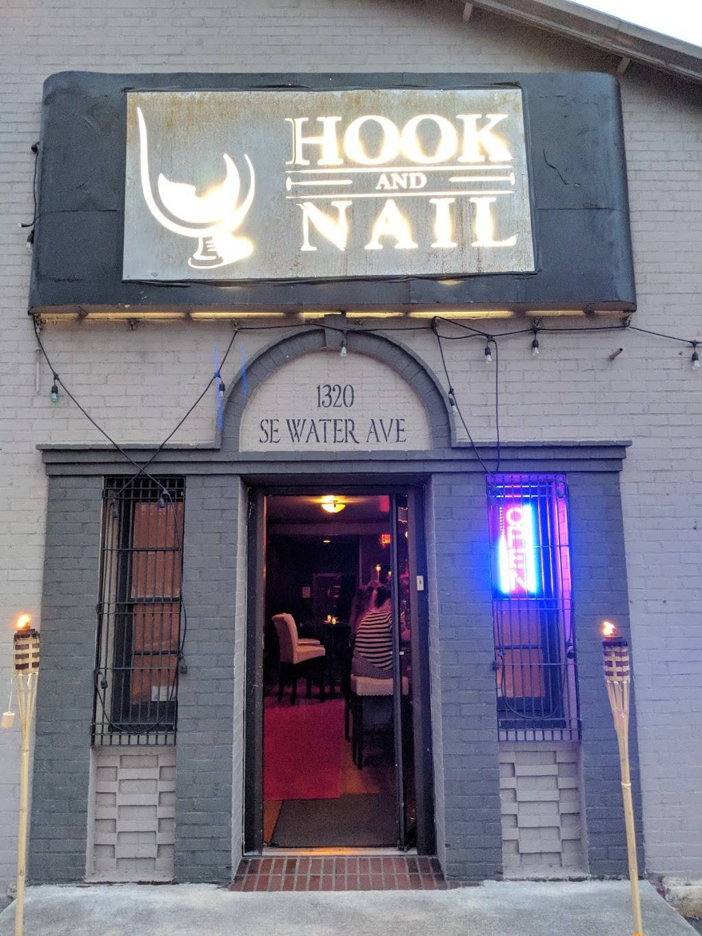 HOOK AND NAIL | restaurant | 1320 SE Water Ave, Portland, OR 97214, USA | 5039461985 OR +1 503-946-1985