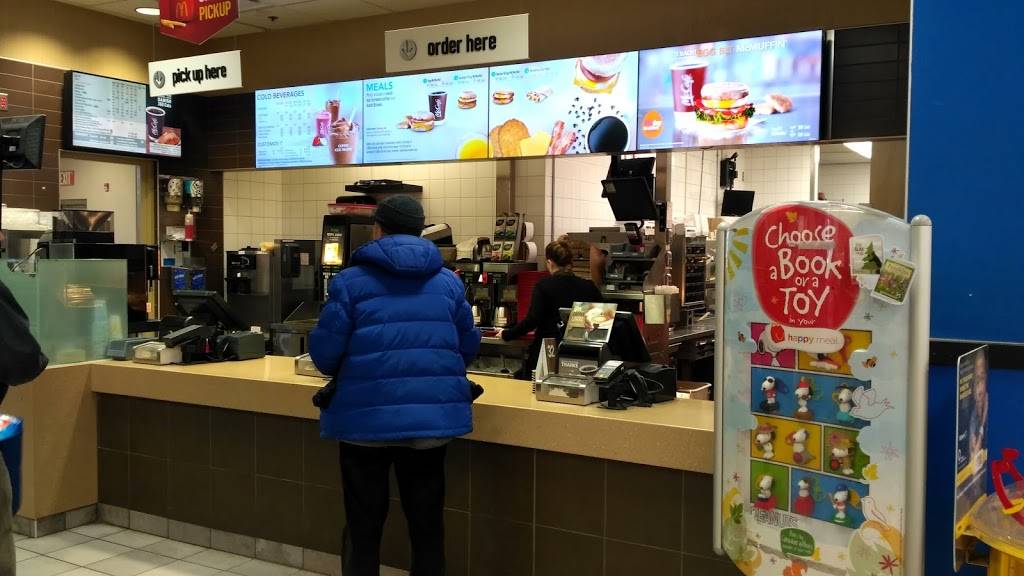 McDonalds | cafe | 1375 Baseline Rd, Ottawa, ON K2C 3G1, Canada | 6132257563 OR +1 613-225-7563