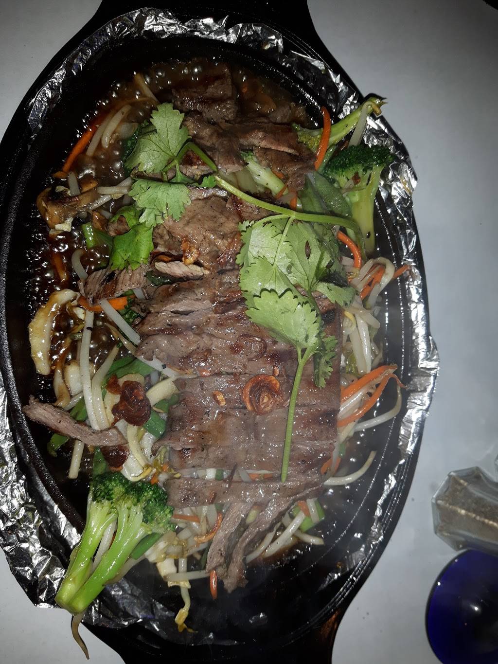 Restaurant Ciel dAsie | restaurant | 4355 Boulevard Saint-Martin O, Laval, QC H7T 1C5, Canada | 4506813888 OR +1 450-681-3888