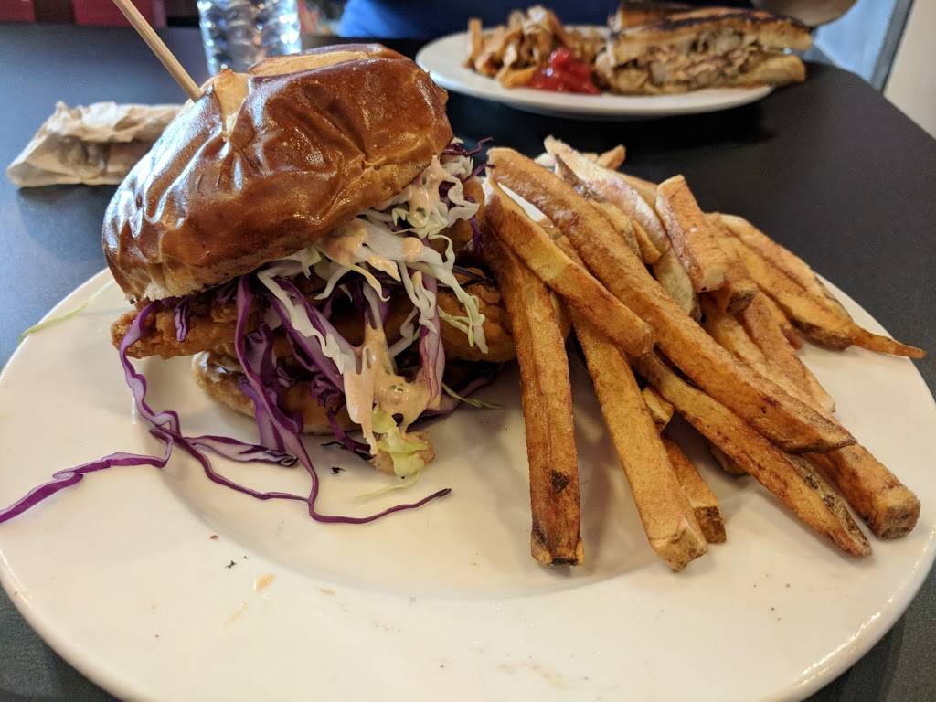 Vudu Street Food | restaurant | 121 S Knowles Ave, New Richmond, WI 54017, USA | 7152467166 OR +1 715-246-7166