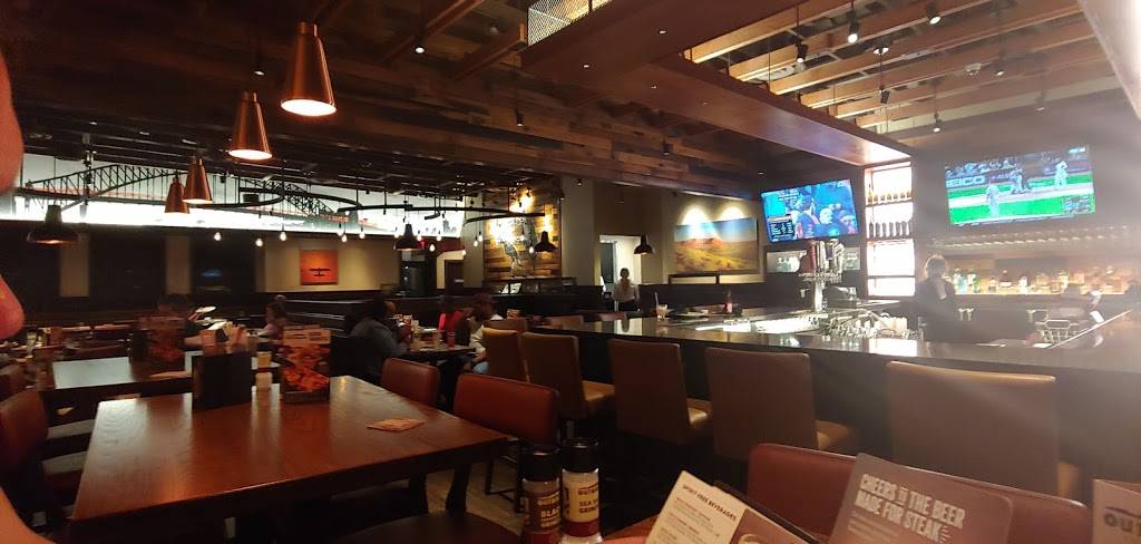 Outback Steakhouse | restaurant | 5228 N Service Rd, St Peters, MO 63376, USA | 6369409409 OR +1 636-940-9409