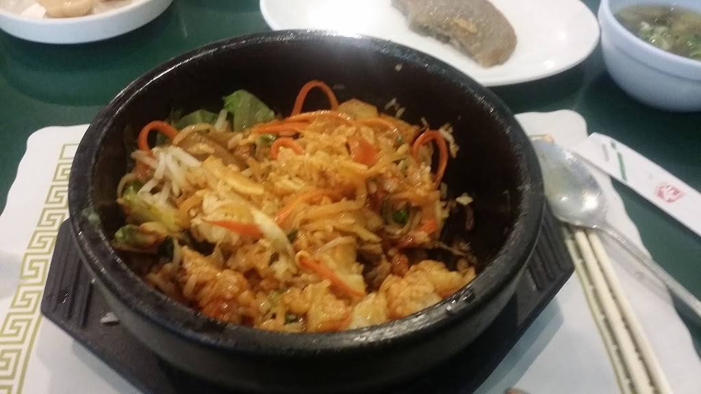 Dal Paeng Yi Korean Noodles and Snacks | restaurant | 3236 W Bryn Mawr Ave, Chicago, IL 60659, USA | 7735880305 OR +1 773-588-0305