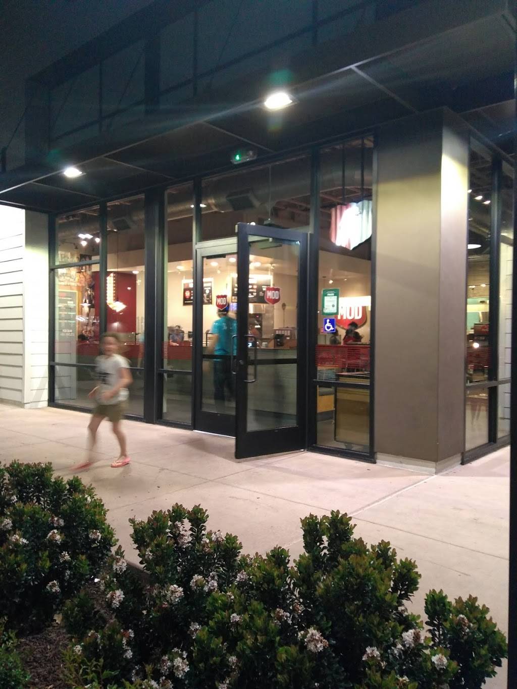 MOD Pizza | restaurant | 1068 E Brokaw Rd Suite 70, San Jose, CA 95131, USA | 6692428805 OR +1 669-242-8805