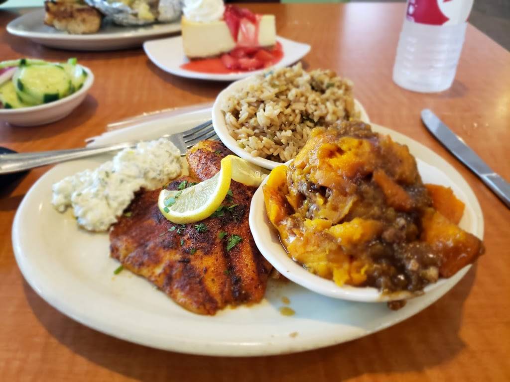 Lubys | restaurant | 922 Lake Front Cir, The Woodlands, TX 77380, USA | 2813677892 OR +1 281-367-7892