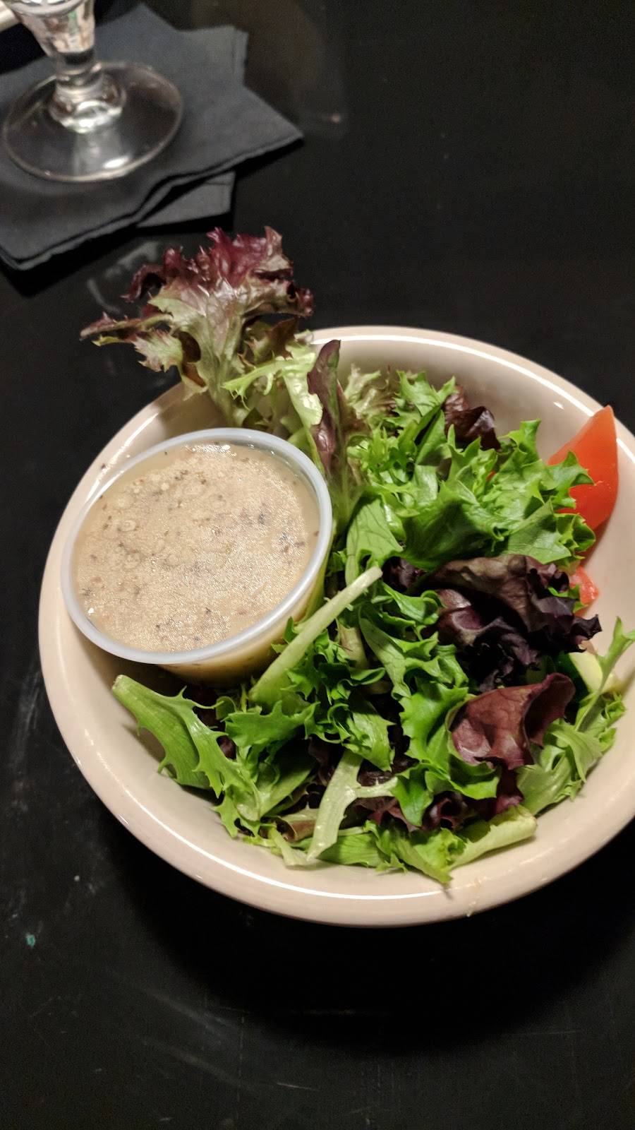 Hanna Devines | restaurant | 91 Main St, Ware, MA 01082, USA | 4132770707 OR +1 413-277-0707