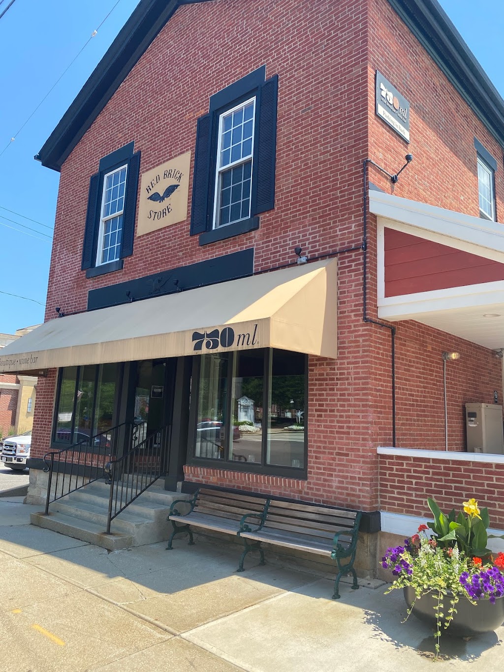 750ml Wines | restaurant | 8903 Brecksville Rd, Brecksville, OH 44141, USA | 4405268100 OR +1 440-526-8100