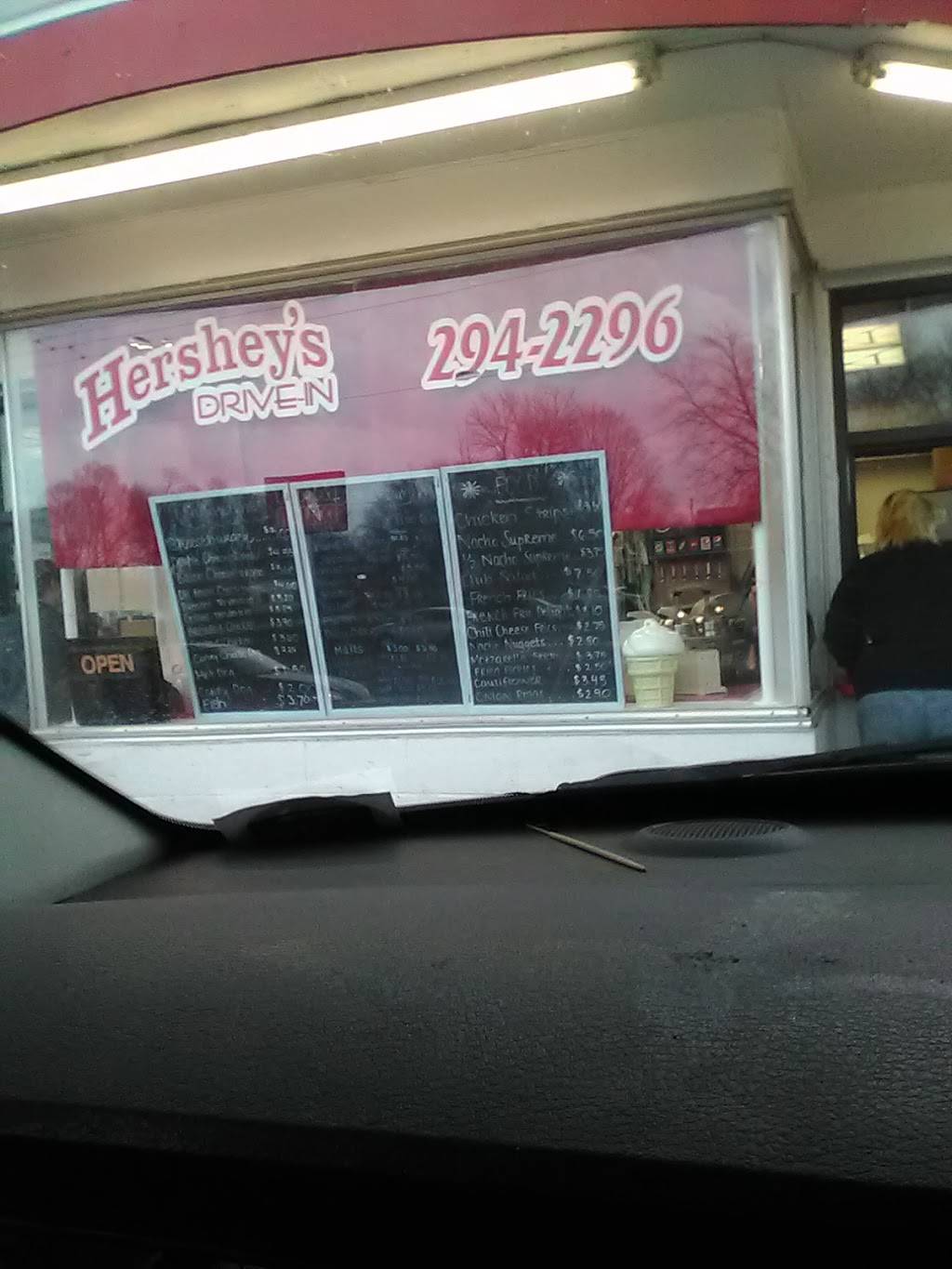 Hersheys Drive In | restaurant | 900 E 2nd St, Veedersburg, IN 47987, USA | 7652942296 OR +1 765-294-2296