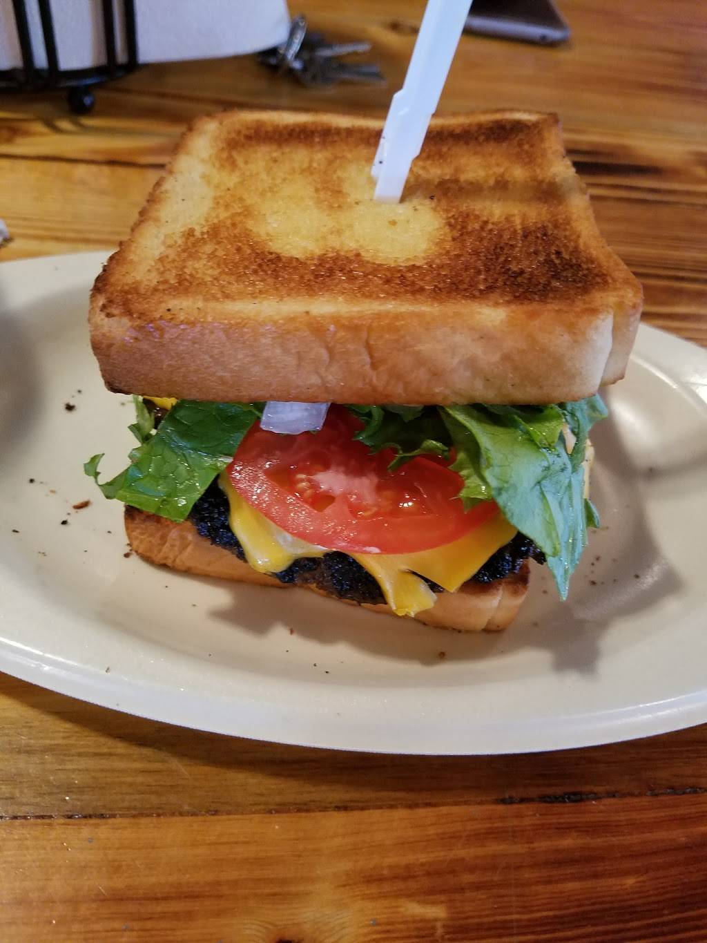 Landa Station Bar and Grill | night club | 381 Landa St, New Braunfels, TX 78130, USA | 8306290707 OR +1 830-629-0707