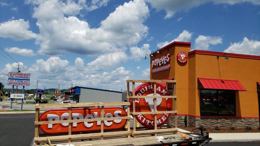 Popeyes Louisiana Kitchen | restaurant | 1432 Huntsville Hwy, Fayetteville, TN 37334, USA | 9312972253 OR +1 931-297-2253